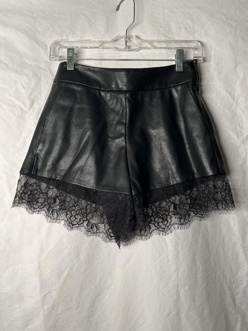 BCBGMAXAZRIA Lace Trim Faux Leather Short shorts SIZE 0, WAIST 25.5